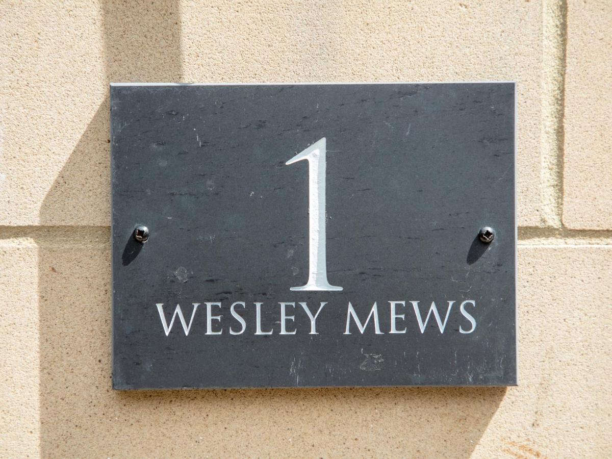 阿尼克1 Wesley Mews别墅 外观 照片